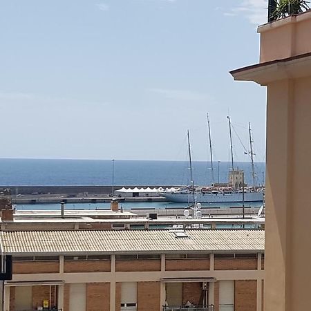Appartamenti Doria Civitavecchia Luaran gambar